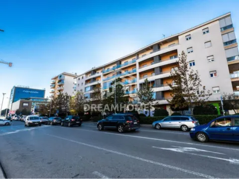 Izdavanje, jednosoban stan, 51m², City Kvart, Podgorica - image 10