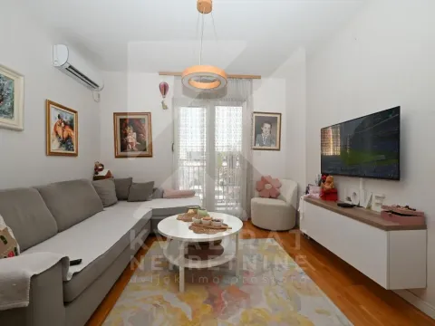 Prodaja, jednosoban stan, 39m², Stari Aerodrom, Podgorica - image 1