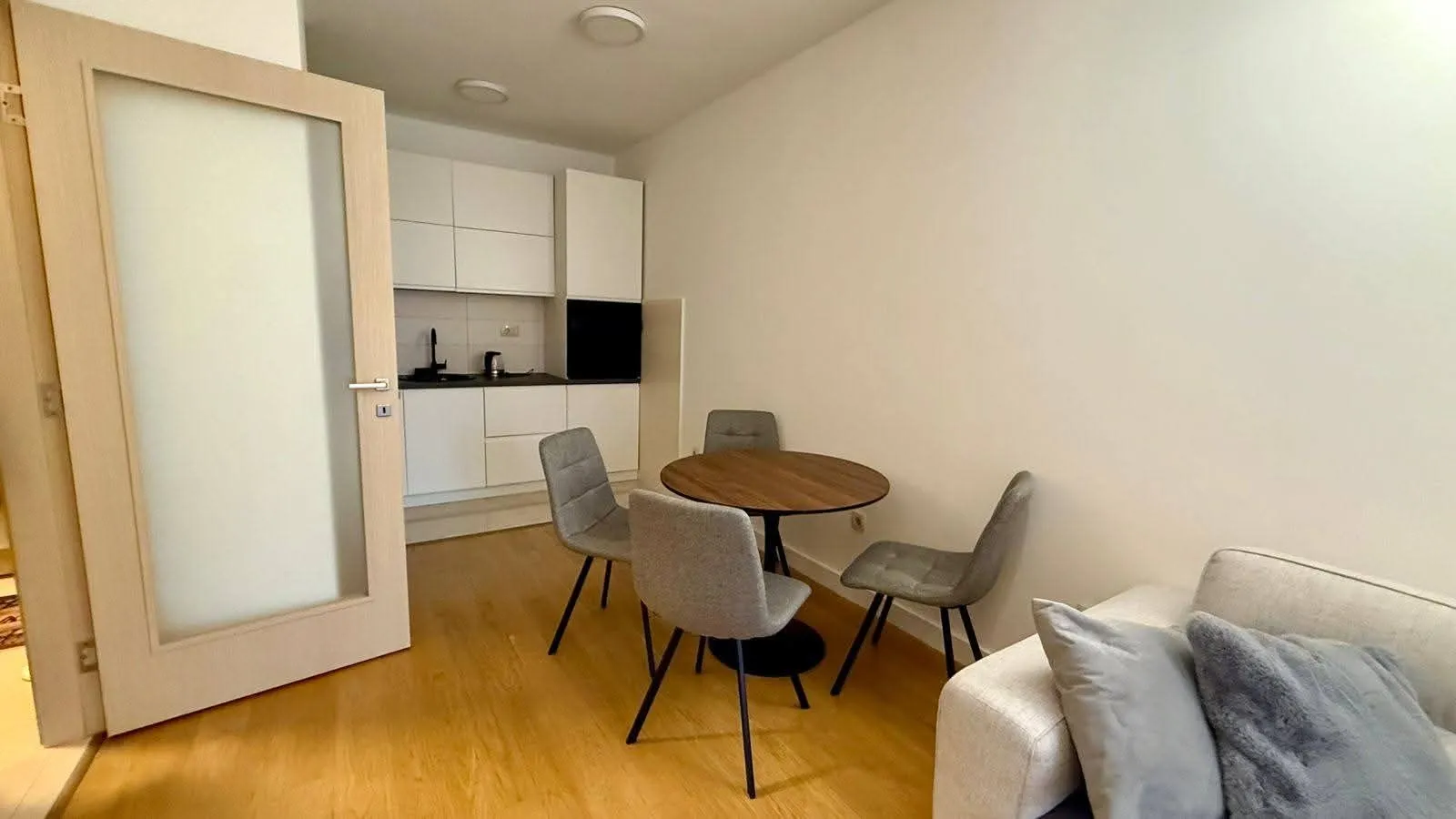 Rent, one bedroom apartment, 50m², City Kvart, Podgorica
