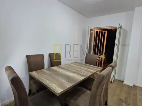 Izdavanje, dvosoban stan, 68m², Stari Aerodrom, Podgorica - image 12