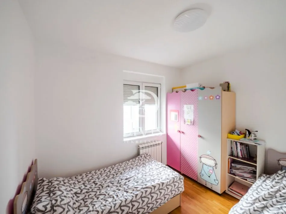 Sale, three bedroom apartment, 70m², Autokomanda, Voždovac Sve Podlokacije