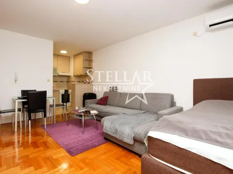 Rent, apartment, 35m², Stari Aerodrom, Podgorica - image 2
