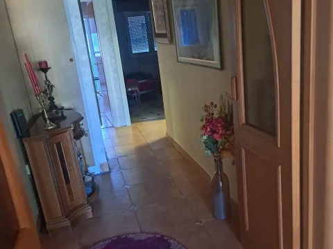 Prodaja, dvosoban stan, 80m², Preko Morače, Podgorica - image 9