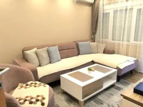 Rent, two bedroom apartment, 75m², Centar, Tivat