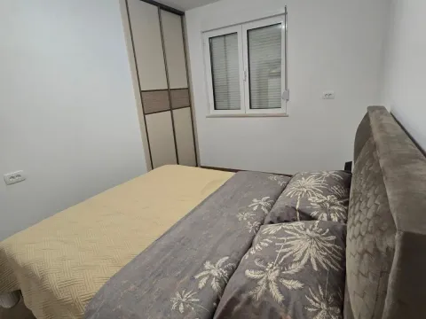 Rent, three bedroom apartment, 103m², Tološka šuma, Podgorica - image 7