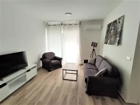 Sale, one bedroom apartment, 51m², Bečići, Budva - image 13