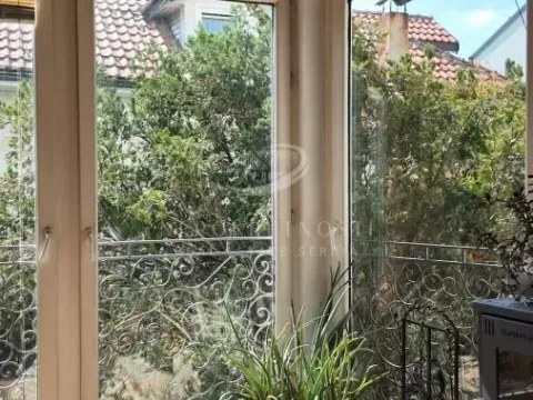 Prodaja, kuća, 200m², Lekino Brdo, Voždovac Sve Podlokacije - image 14