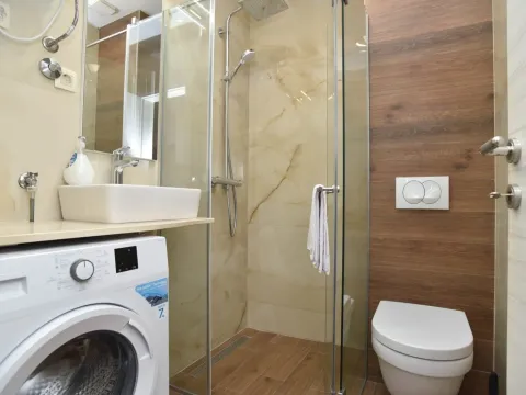 Prodaja, jednosoban stan, 53m², Bečići, Budva - image 18