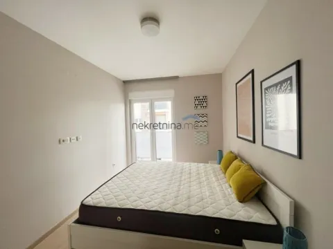 Izdavanje, jednosoban stan, 56m², City Kvart, Podgorica - image 3