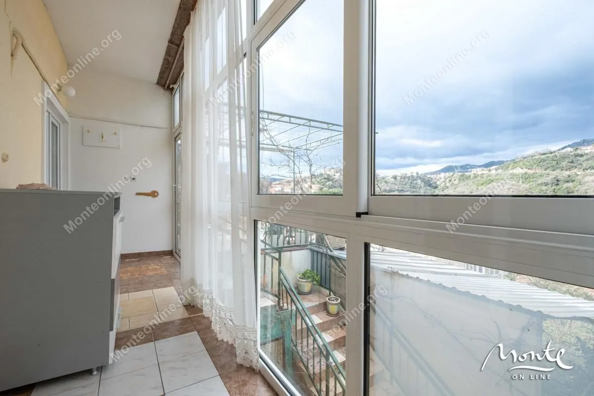 Prodaja, dvosoban stan, 71m², Topla, Herceg Novi