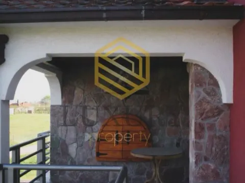 Izdavanje, kuća, 200m², Donji Kokoti, Podgorica - image 10