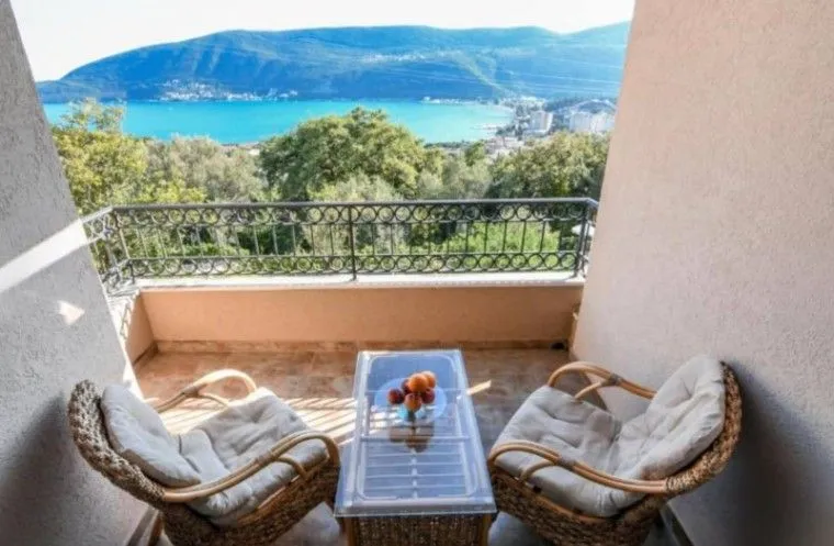 Sale, two bedroom apartment, 75m², Herceg Novi, Crna Gora