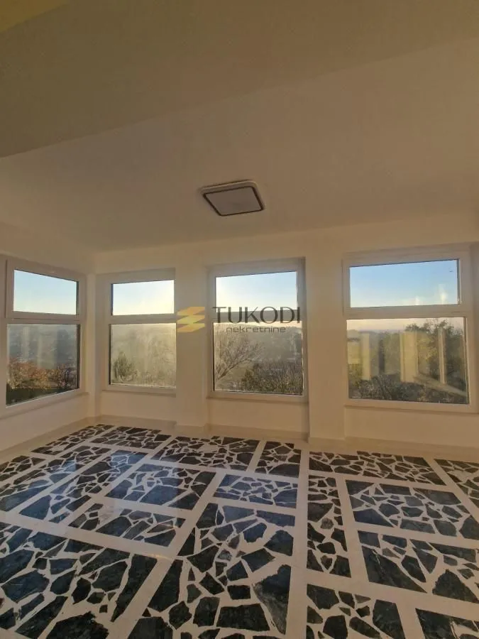 Prodaja, kuća, 550m², Sremska Kamenica, Petrovaradin