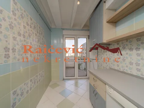 Prodaja, dvosoban stan, 68m², Centar, Stara Pazova - image 8