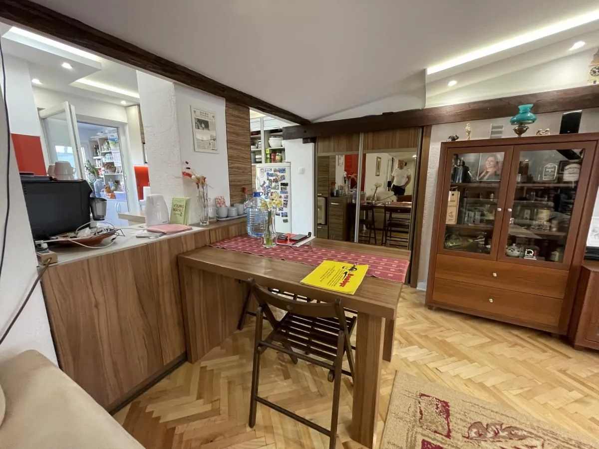 Prodaja, trosoban stan, 95m², Centar, Novi Sad