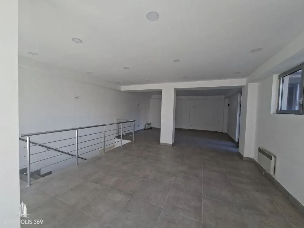 Prodaja, poslovni prostor, 117m², Cvetkova Pijaca, Zvezdara Sve Podlokacije