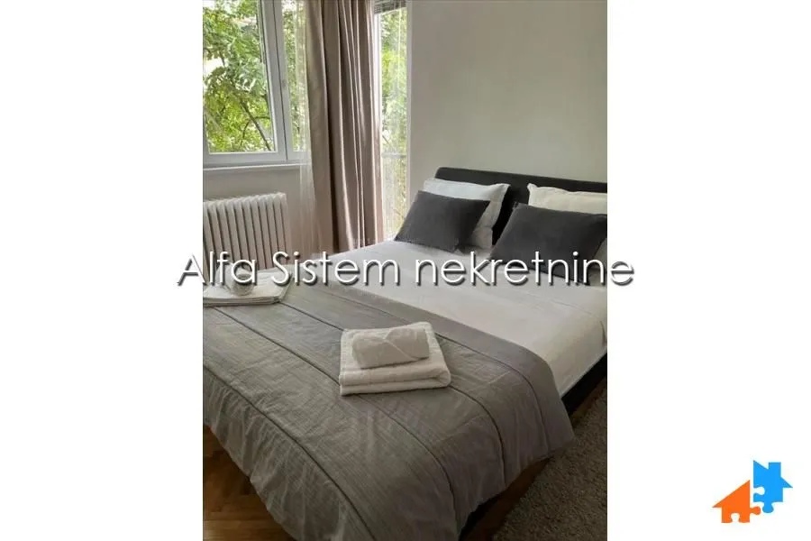 Rent, two bedroom apartment, 54m², Kalenić Pijaca, Vračar Sve Podlokacije