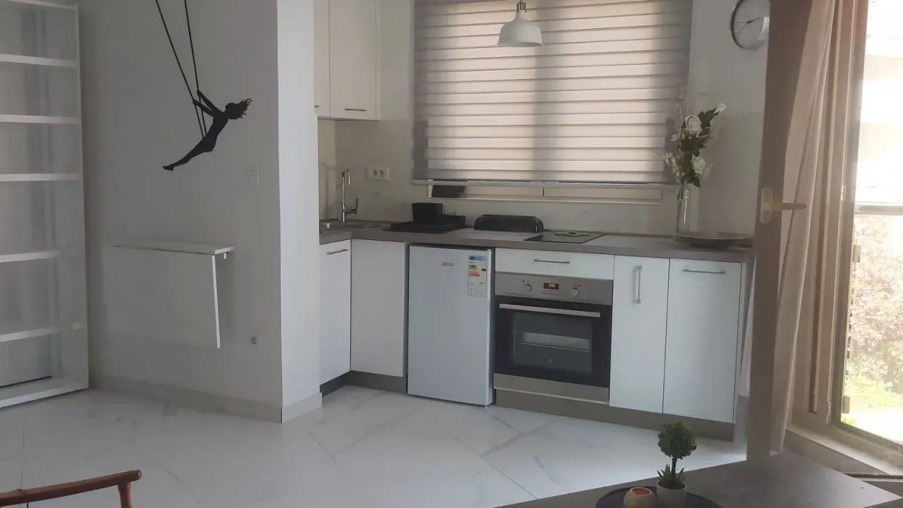 Rent, studio apartment, 29m², Bulevar, Budva