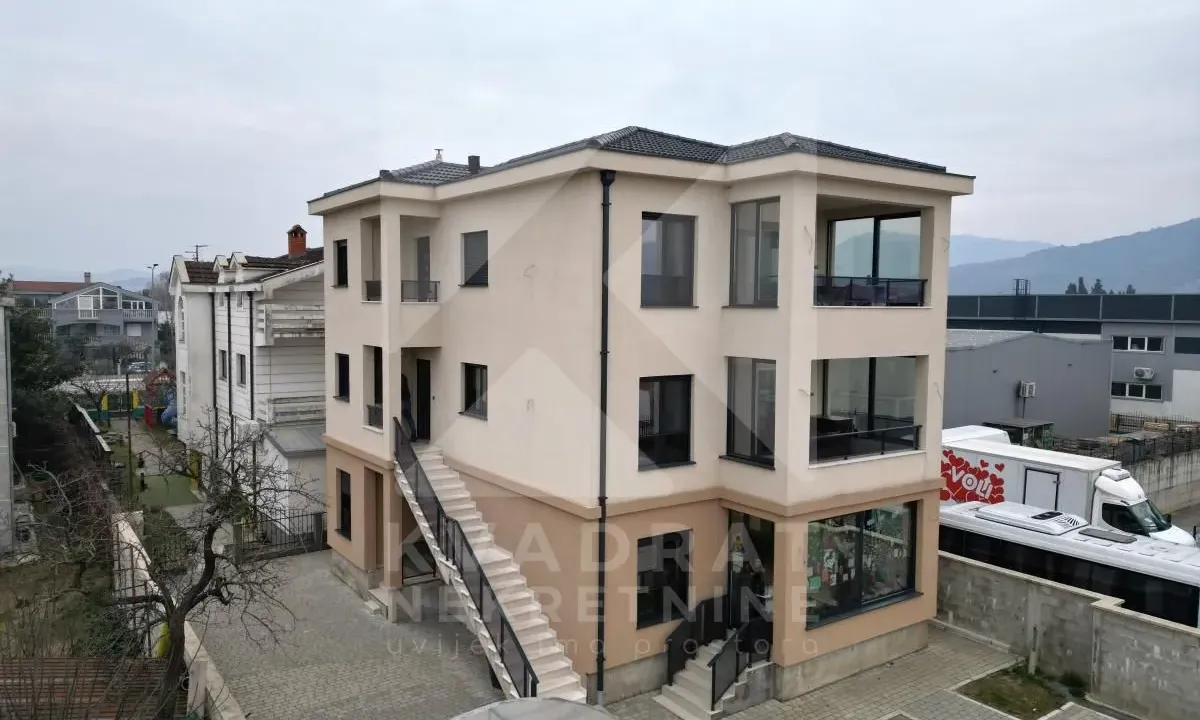 Rent, five bedroom apartment, 180m², Gornja Gorica, Podgorica