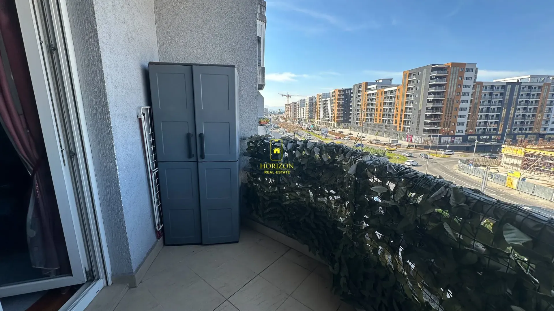 Izdavanje, dvosoban stan, 55m², Stari Aerodrom, Podgorica