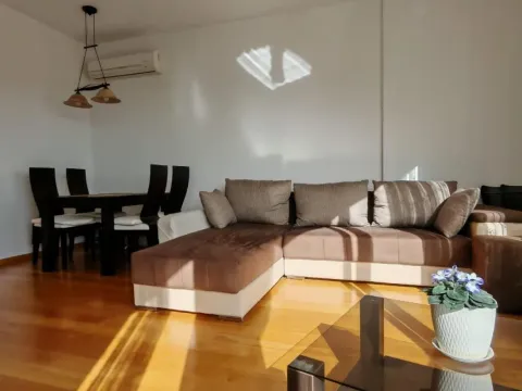 Sale, two bedroom apartment, 67m², Bečići, Budva - image 5