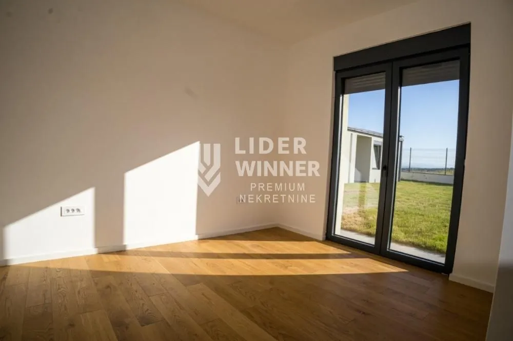 Prodaja, kuća, 250m², Kosmaj, Sopot