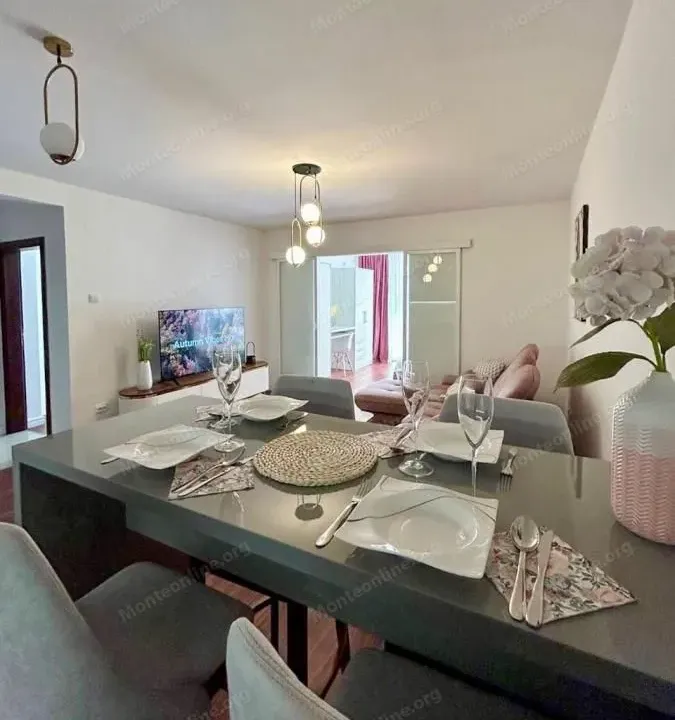 Prodaja, dvosoban stan, 85m², Petrovac, Budva