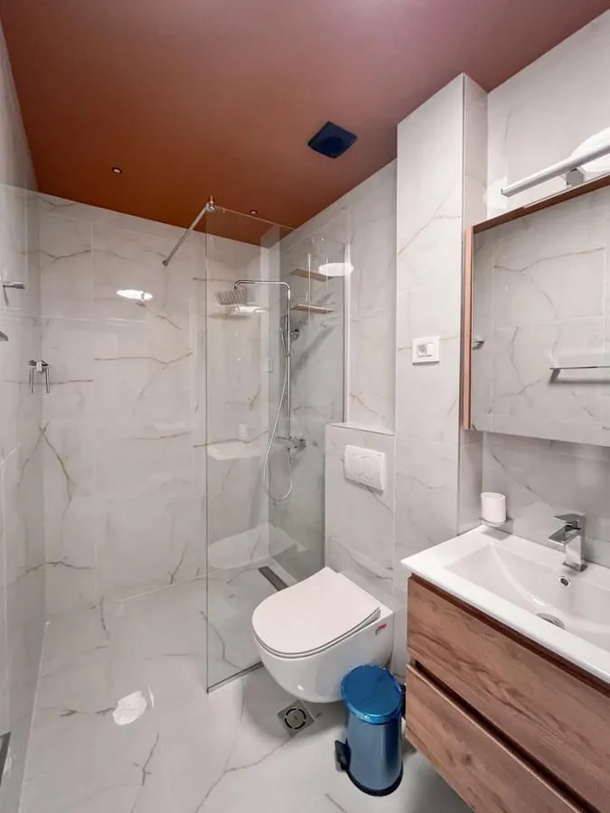 Prodaja, dvosoban stan, 69m², Tivat, Crna Gora