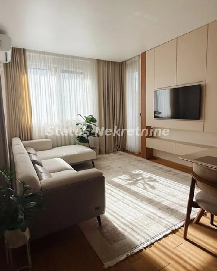 Prodaja, stan, 112m², Centar, Novi Sad