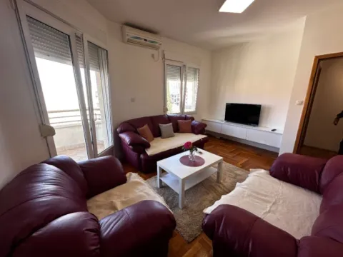 Rent, one bedroom apartment, 55m², Podgorica, Crna Gora