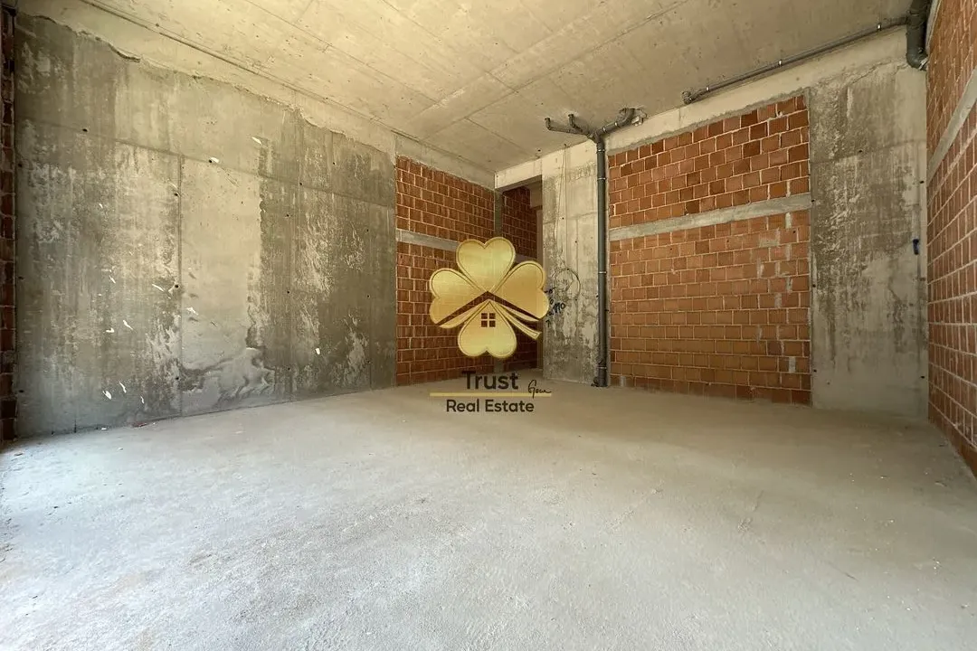 Izdavanje, poslovni prostor, 85m², New City, Podgorica