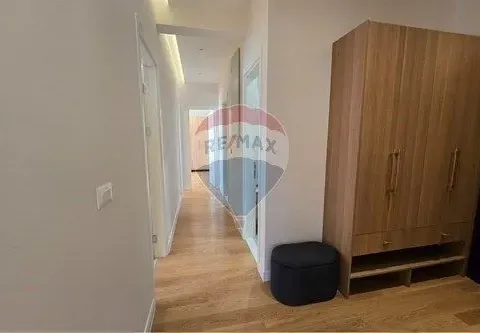 Izdavanje, trosoban stan, 140m², Kruševac, Podgorica - image 14