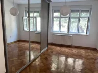 Izdavanje, trosoban stan, 70m², Palata Pravde, Beograd - image 1