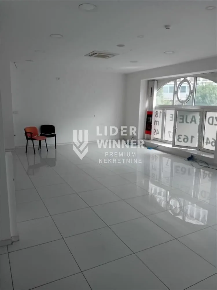 Izdavanje, poslovni prostor, 197m², Stari Grad, Beograd