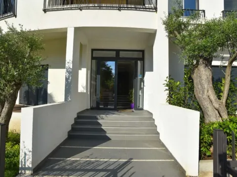 Sale, one bedroom apartment, 43m², Seljanovo, Tivat - image 14