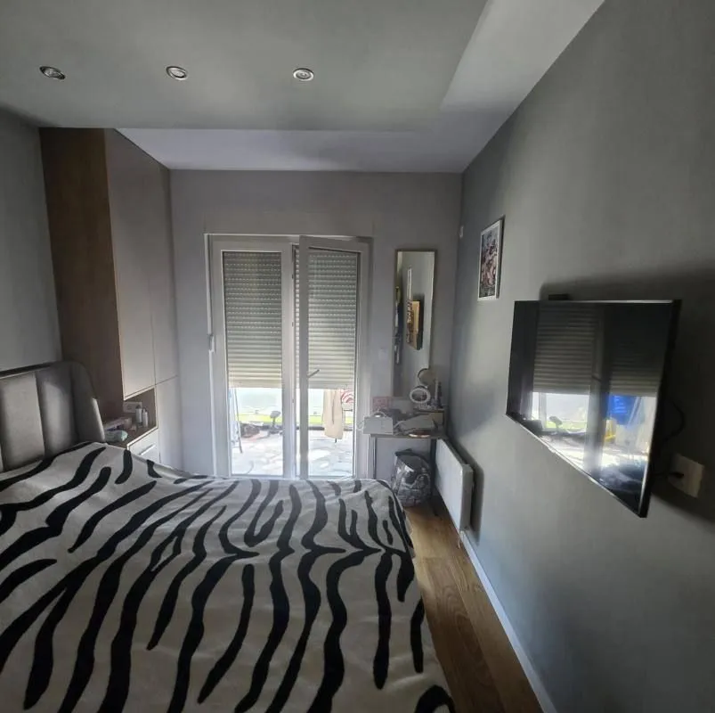 Prodaja, dvosoban stan, 80m², Centar, Bar