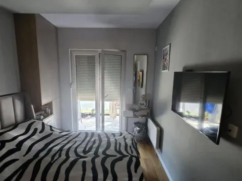 Prodaja, dvosoban stan, 80m², Centar, Bar - image 2