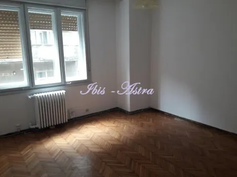 Izdavanje, trosoban stan, 70m², Stari Grad, Beograd - image 9