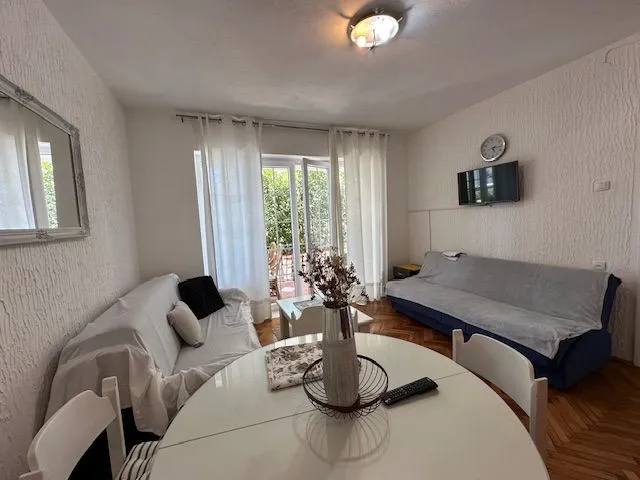 Rent, one bedroom apartment, 50m², Šušanj, Bar