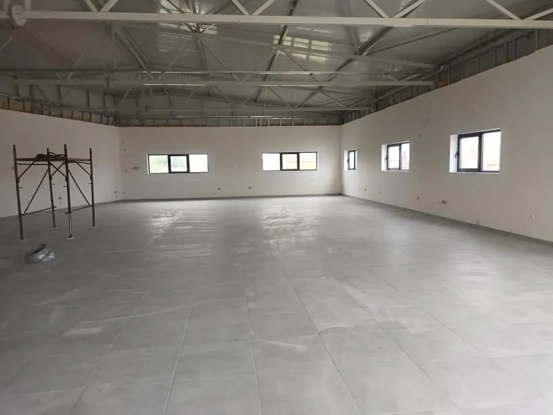 Rent, office space, 650m², Zemun Ugrinovci, Zemun Sve Podlokacije