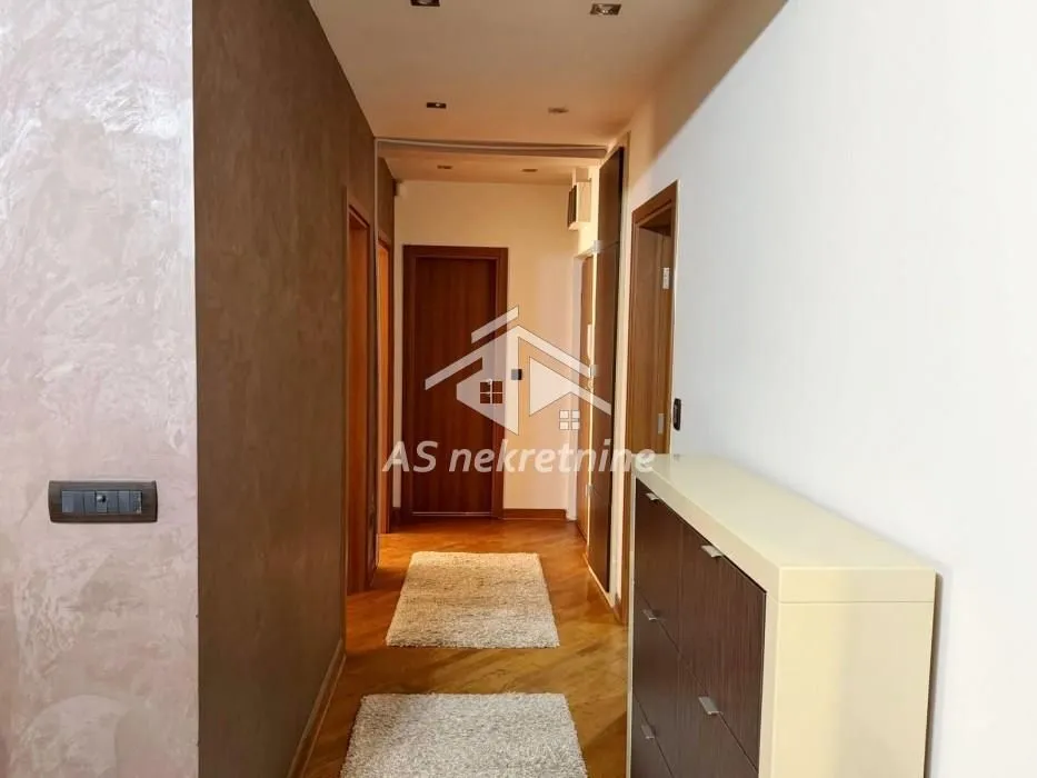 Rent, apartment, 170m², Savski Venac, Beograd