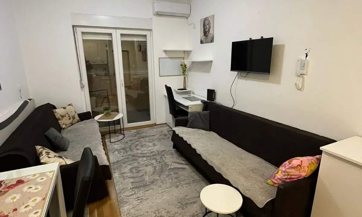 Rent, studio apartment, 26m², Tuški Put, Podgorica