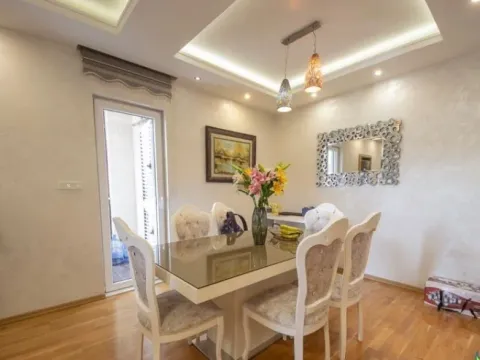 Prodaja, trosoban stan, 140m², Podgorica, Crna Gora - image 13