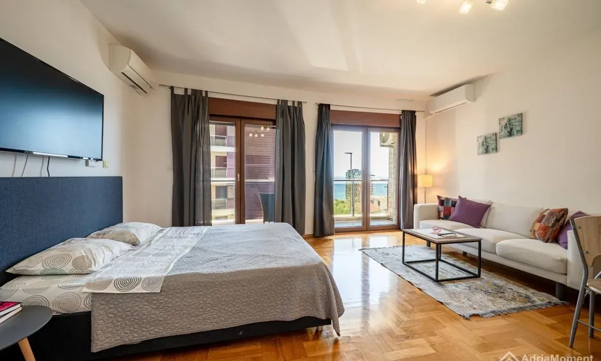 Prodaja, garsonjera, 45m², Bečići, Budva