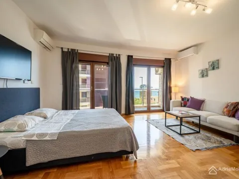 Sale, studio apartment, 45m², Bečići, Budva