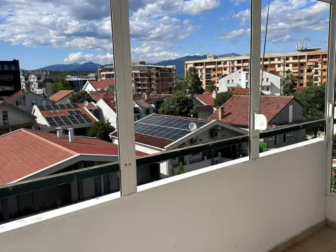 Izdavanje, stan, 39m², Stari Aerodrom, Podgorica - image 18