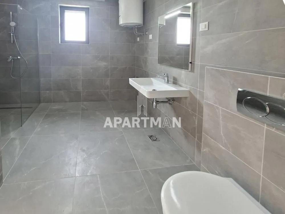 Prodaja, četvorosoban stan, 106m², Novi Beograd Blok 65, Novi Beograd Sve Podlokacije