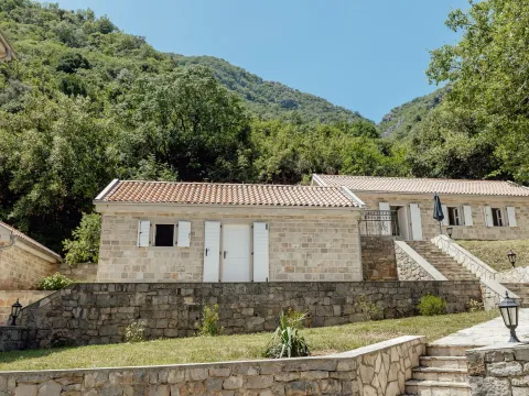 Sale, house, 800m², Prčanj, Kotor - image 44