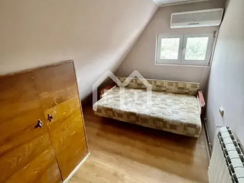 Izdavanje, kuća, 80m², Zemun Gornji Grad, Zemun Sve Podlokacije - image 17