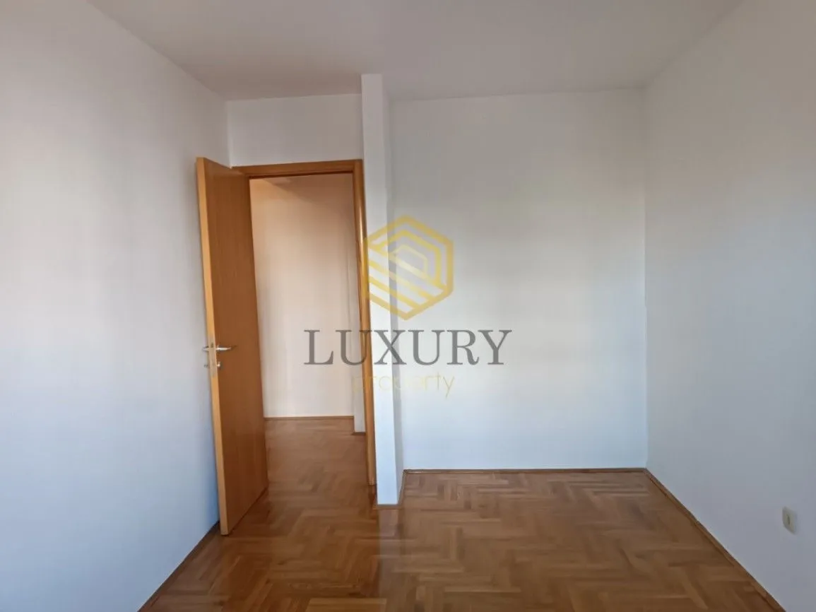 Rent, two bedroom apartment, 67m², Stari Aerodrom, Podgorica
